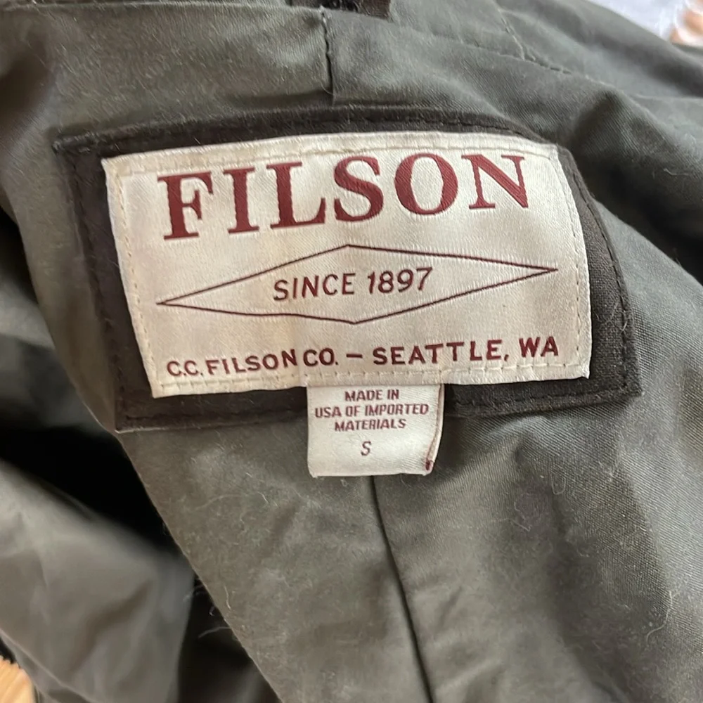 Filson all season rain coat with felt vest liner. Men’s size small. - Picture 2 of 4